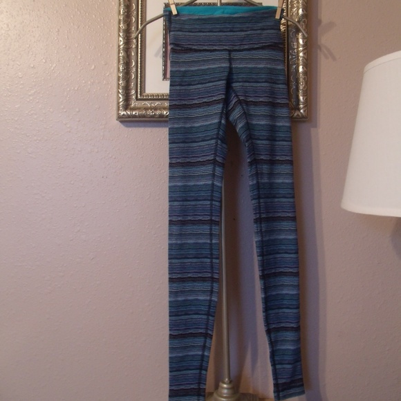 Lululemon Wunder Under Space Dye Twist Legging - Picture 2 of 8